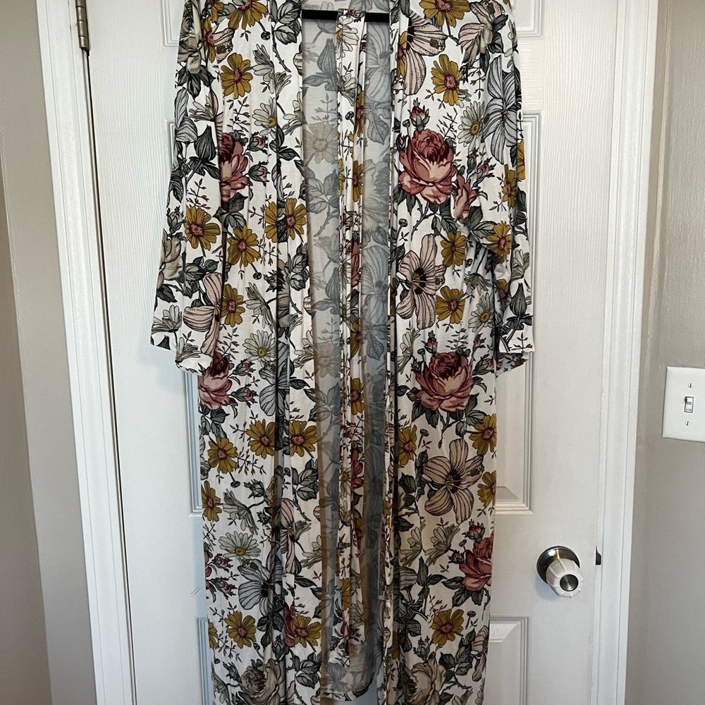 Milk Maids Floral Robe